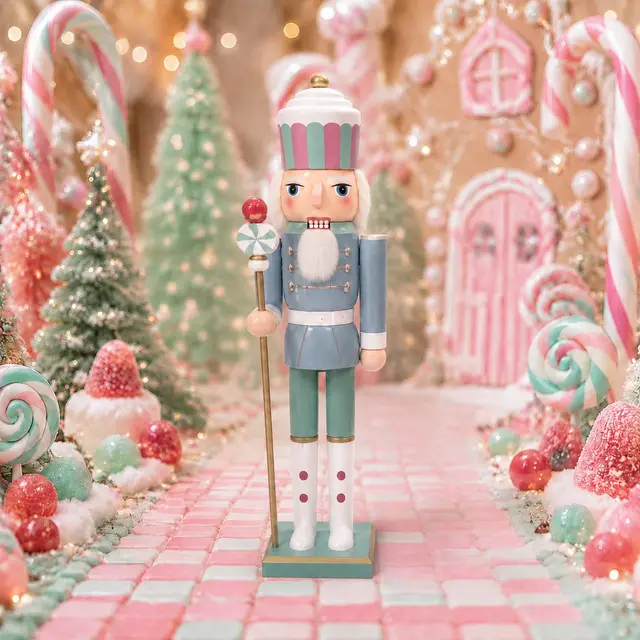 Candy Cupcake 25cm · Cascanueces · Santa Shop Guatemala